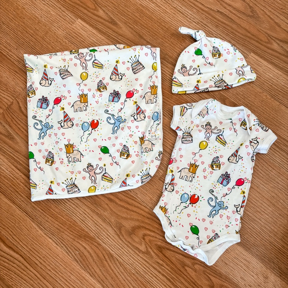 Roller Rabbit Birthday Bonanza Baby Newborn Onesie Hat Blanket Pajamas Set